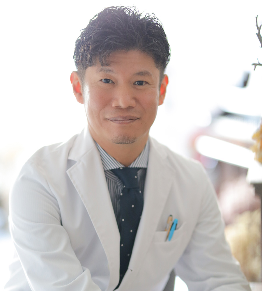 小井出博文